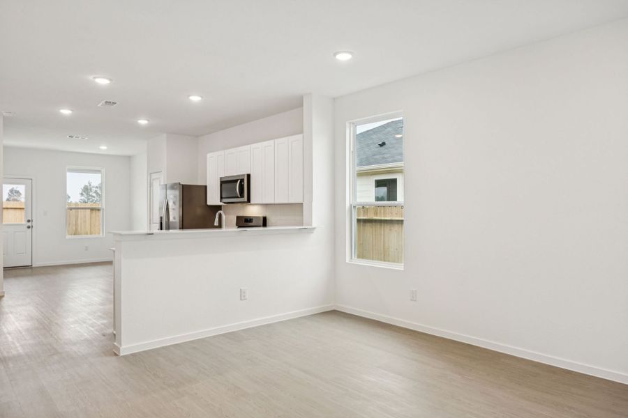 Spacious, unfurnished interior of a new home in Montgomery Bend, Montgomery (Image 19). Spacious, unfurnished interior of a new home in Montgomery Bend, Montgomery (Image 19).