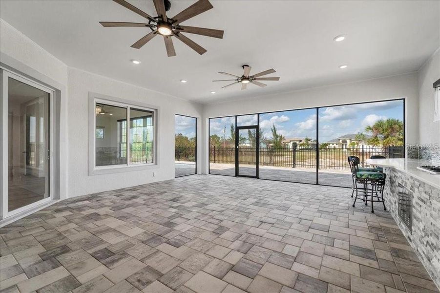 Spacious, unfurnished interior of a new home in , Port Charlotte (Image 40).