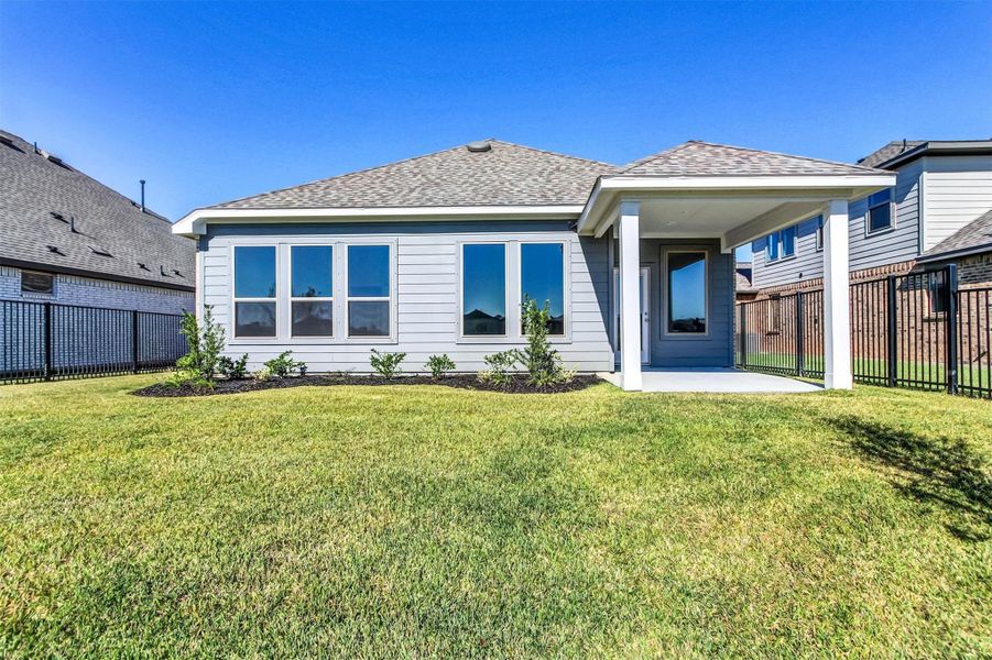 Image 17 of a home in Lago Mar  50'  &  55'.