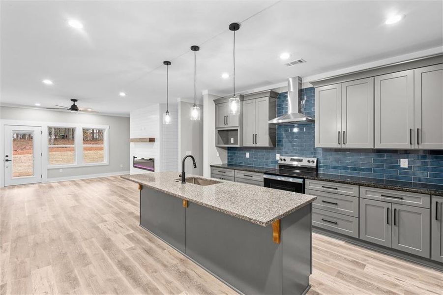 Furnished interior view inside a new home in , Villa Rica (Image 14).