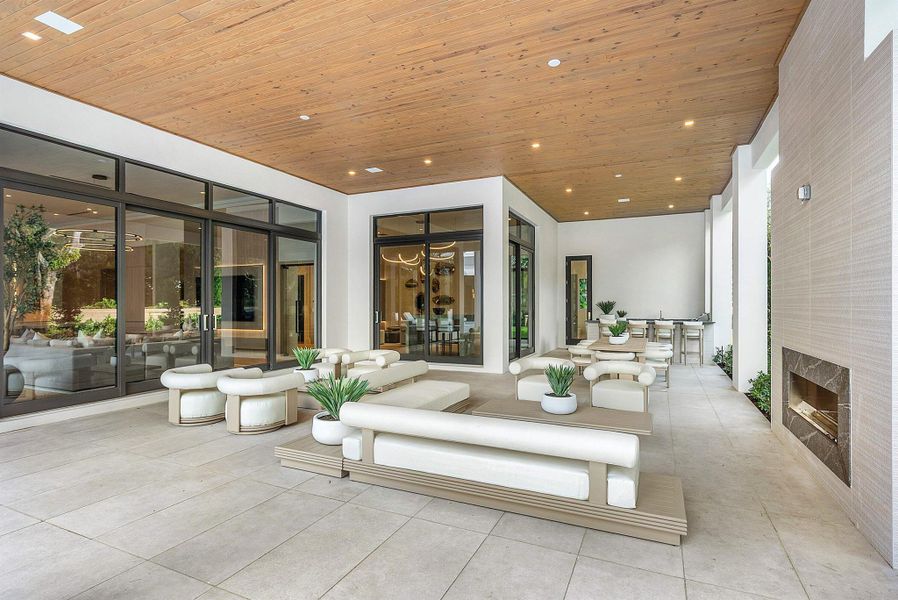 Image 91 of a home in .