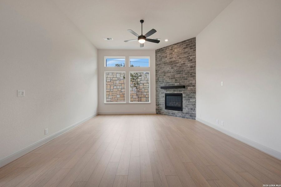 Spacious, unfurnished interior of a new home in Windsong - Legacy Series, Boerne (Image 36).