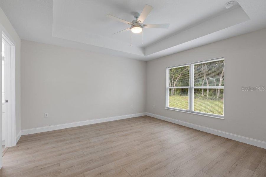 Spacious, unfurnished interior of a new home in , Citrus Springs (Image 29).