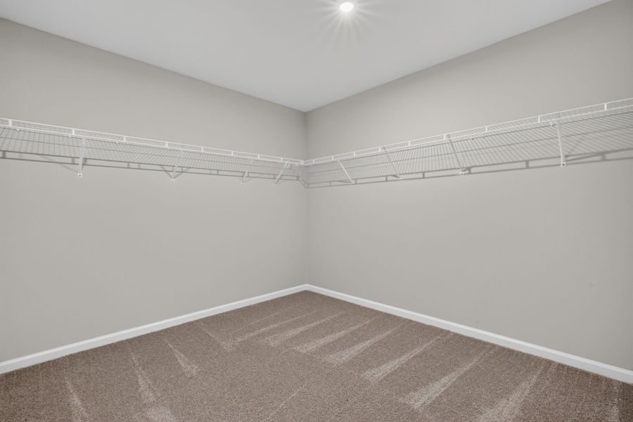 Spacious, unfurnished interior of a new home in Crosswind Ranch, Parrish (Image 15). Spacious, unfurnished interior of a new home in Crosswind Ranch, Parrish (Image 15).