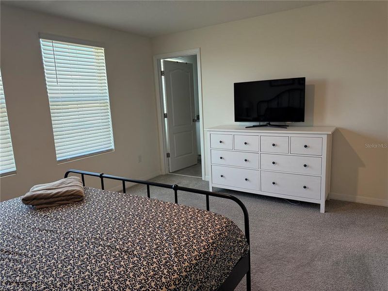 Furnished interior view inside a new home in Kindred, Kissimmee (Image 12).
