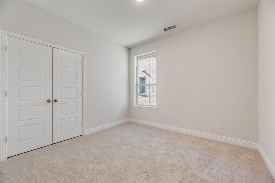 Spacious, unfurnished interior of a new home in Spiritas Ranch, Little Elm (Image 16).