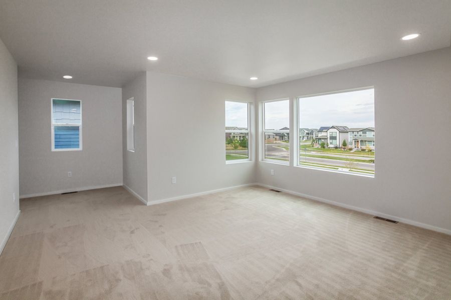 Spacious, unfurnished interior of a new home in Trailside, Timnath (Image 27).
