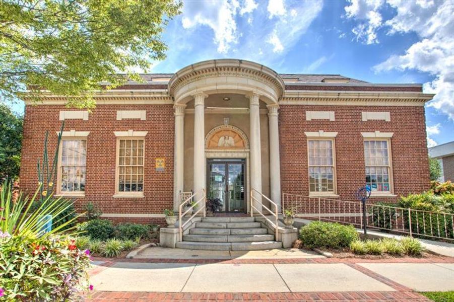 Image 46 of a home in Pinegate.