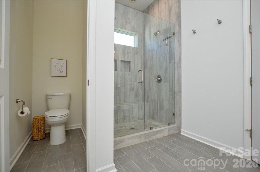 Furnished interior view inside a new home in Edgewater Lakeview On Your Lot, Lancaster (Image 36).