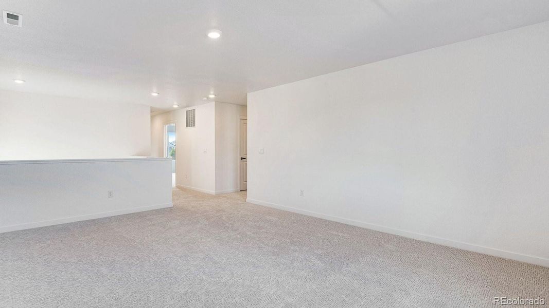 Spacious, unfurnished interior of a new home in Trails at Crowfoot, Parker (Image 34). Spacious, unfurnished interior of a new home in Trails at Crowfoot, Parker (Image 34).