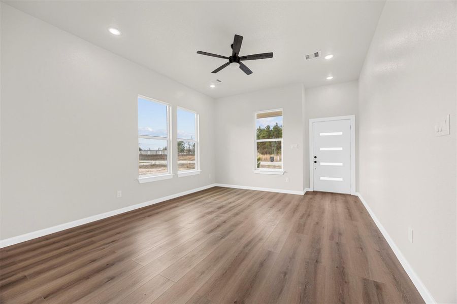 Spacious, unfurnished interior of a new home in , Cleveland (Image 11).