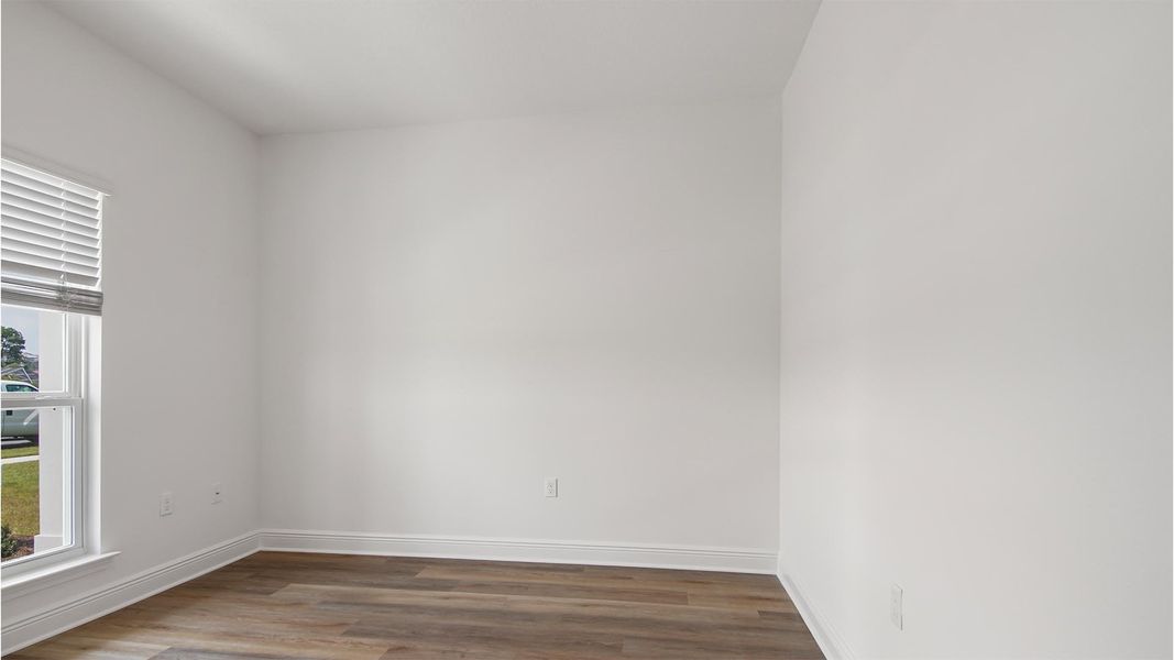 Spacious, unfurnished interior of a new home in Caballeros Estates At Hombre, Panama City Beach (Image 28).