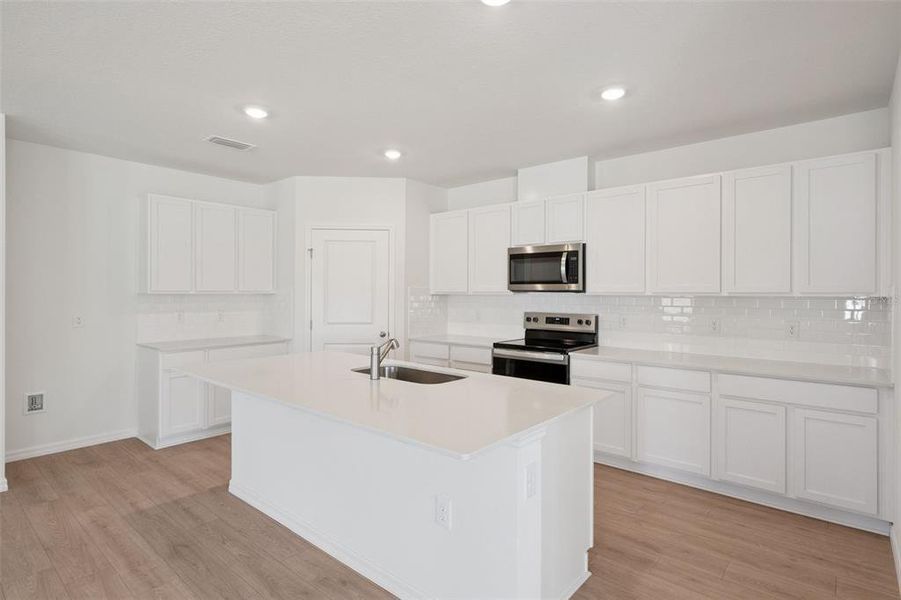Furnished interior view inside a new home in Fountain View, Ormond Beach (Image 3). Furnished interior view inside a new home in Fountain View, Ormond Beach (Image 3).