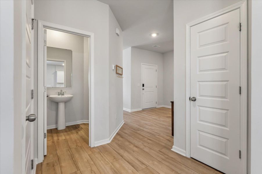 Spacious, unfurnished interior of a new home in Sweetgrass at Summers Corner, Summerville (Image 55).