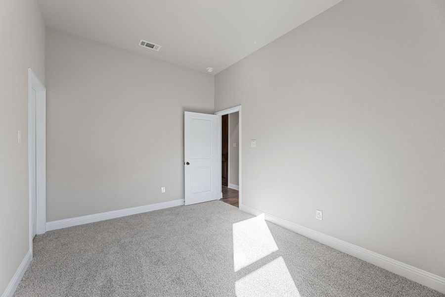 Spacious, unfurnished interior of a new home in Fair Oaks, Bridgeport (Image 35). Spacious, unfurnished interior of a new home in Fair Oaks, Bridgeport (Image 35).
