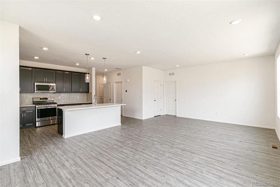 Spacious, unfurnished interior of a new home in Turnberry, Commerce City (Image 26). Spacious, unfurnished interior of a new home in Turnberry, Commerce City (Image 26).