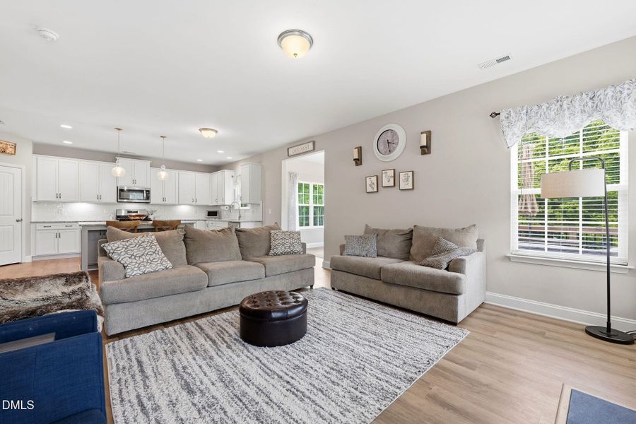 19-web-or-mls-_2041760