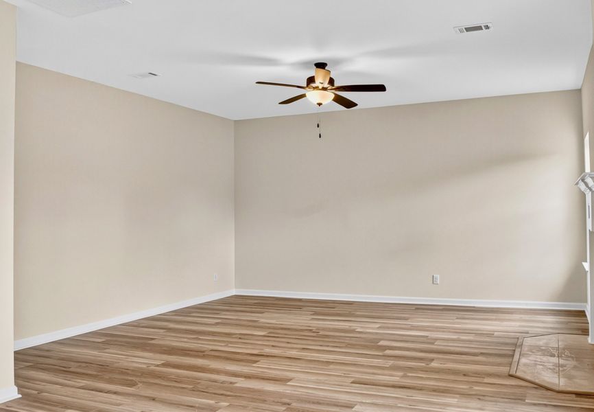 Representative unfurnished interior of a home built from the The Sunbury by RTS Homes in Doctor's Creek, Ludowici (Image 12).