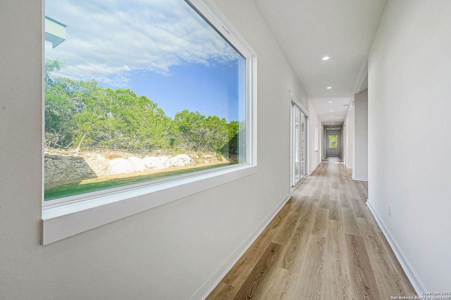 Spacious, unfurnished interior of a new home in , Fischer (Image 20).