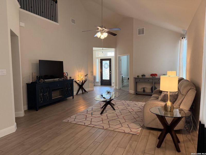 Furnished interior view inside a new home in Copper Canyon, Bulverde (Image 10). Furnished interior view inside a new home in Copper Canyon, Bulverde (Image 10).