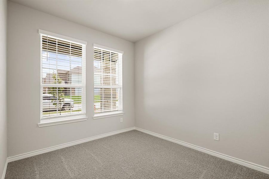 Spacious, unfurnished interior of a new home in Rocky Creek Crossing, Fort Worth (Image 16). Spacious, unfurnished interior of a new home in Rocky Creek Crossing, Fort Worth (Image 16).