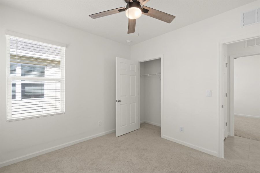 Spacious, unfurnished interior of a new home in Central Park 40s, Port St. Lucie (Image 25).
