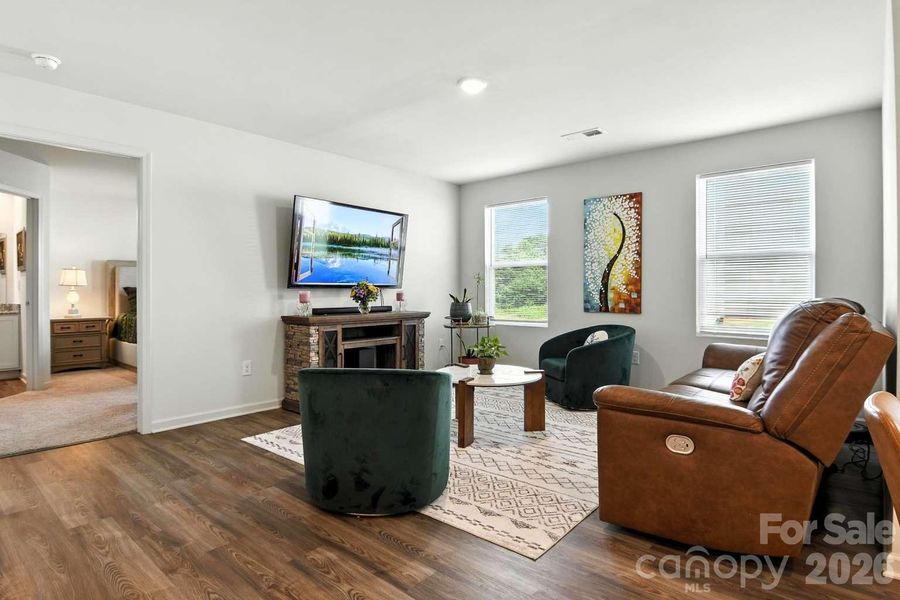 Furnished interior view inside a new home in Trivium, Newton (Image 7).