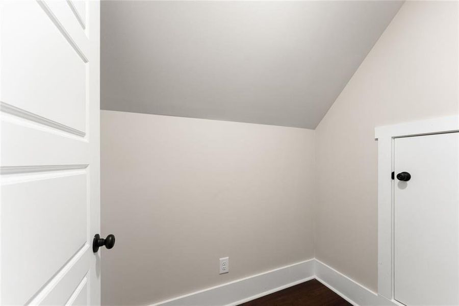 Spacious, unfurnished interior of a new home in , Sautee Nacoochee (Image 38).