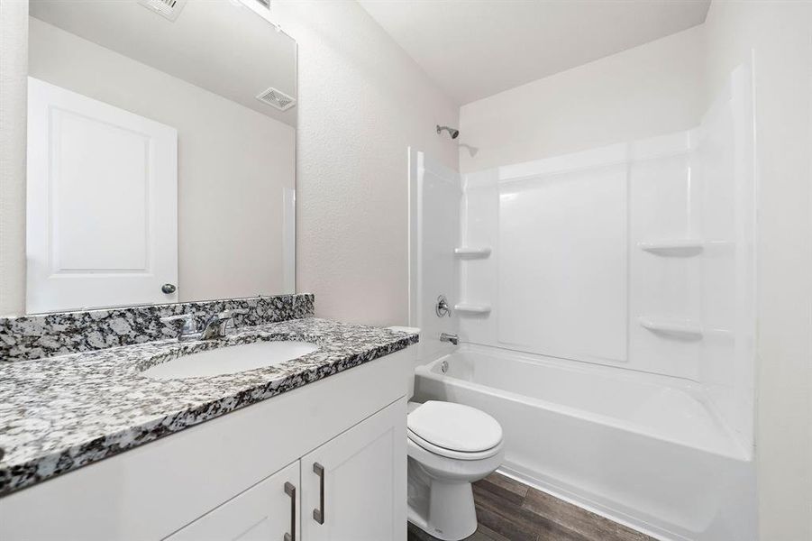 Furnished interior view inside a new home in Middlefield Village, Dallas (Image 9).