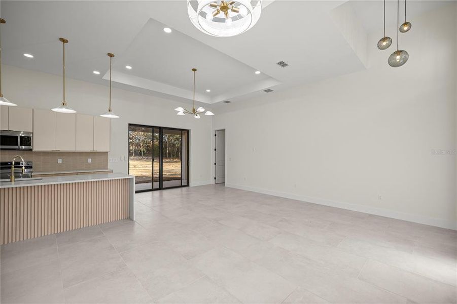 Spacious, unfurnished interior of a new home in , Dunnellon (Image 15).