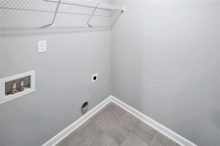 Spacious, unfurnished interior of a new home in Poplar Preserve, Newnan (Image 24). Spacious, unfurnished interior of a new home in Poplar Preserve, Newnan (Image 24).