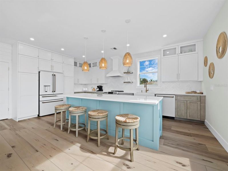 Furnished interior view inside a new home in , Longboat Key (Image 11).