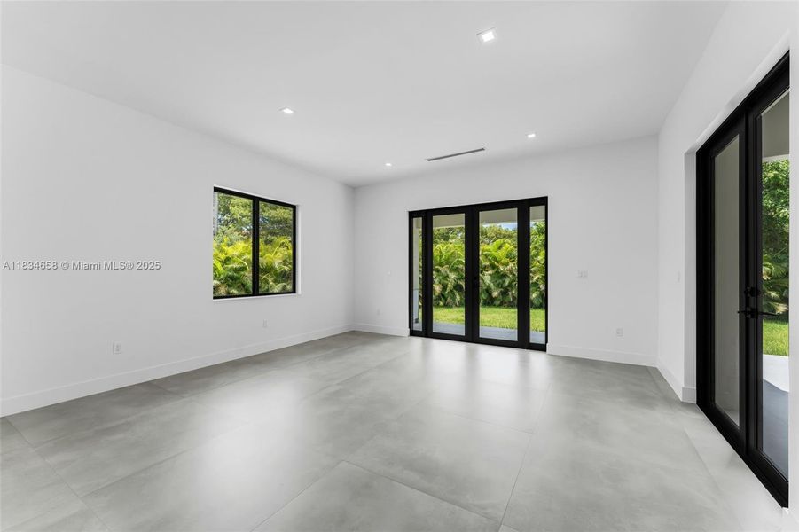 Spacious, unfurnished interior of a new home in , Cutler Bay (Image 20). Spacious, unfurnished interior of a new home in , Cutler Bay (Image 20).