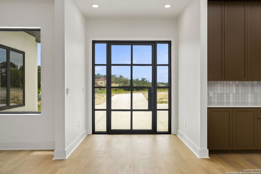 Spacious, unfurnished interior of a new home in , San Antonio (Image 35). Spacious, unfurnished interior of a new home in , San Antonio (Image 35).