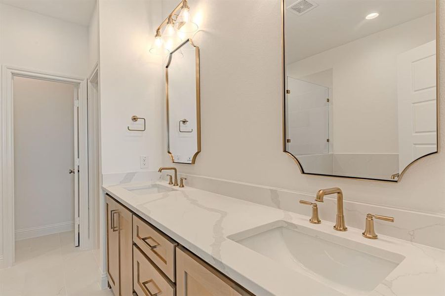 Furnished interior view inside a new home in , Aledo (Image 32).