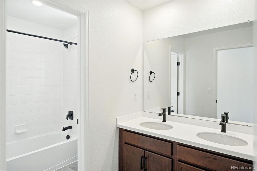 3295 N Coolidge ~ Ready Now 3295 N Coolidge ~ Ready Now