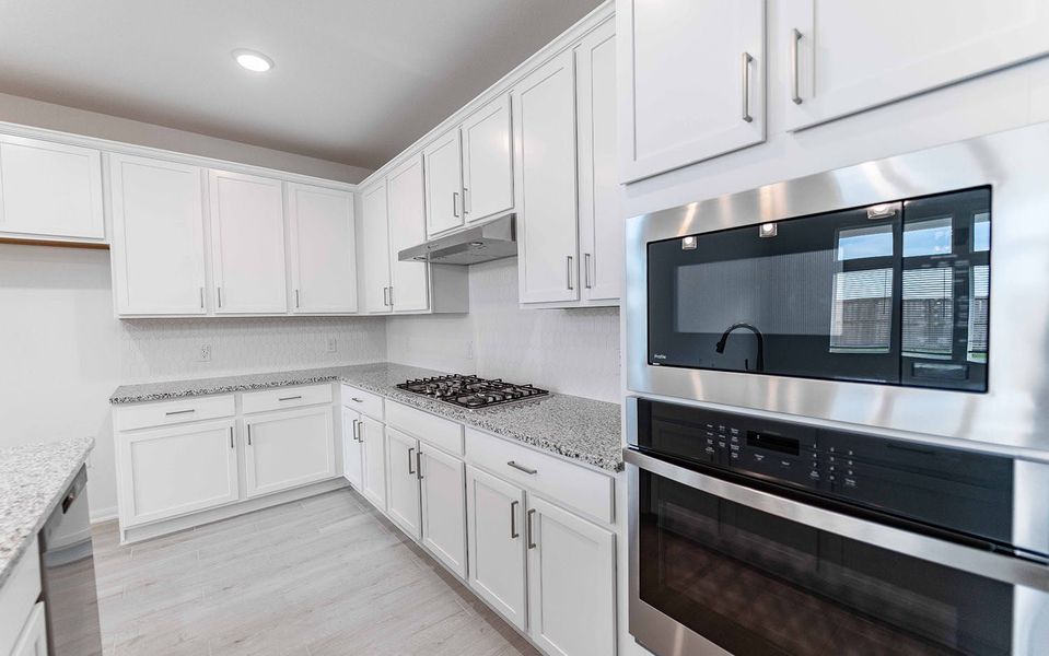 Furnished interior view inside a new home in Bay Creek, Baytown (Image 7).