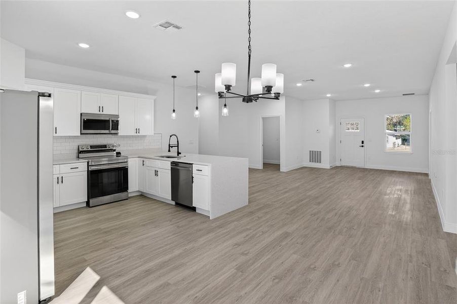 Image 21 of a home in .