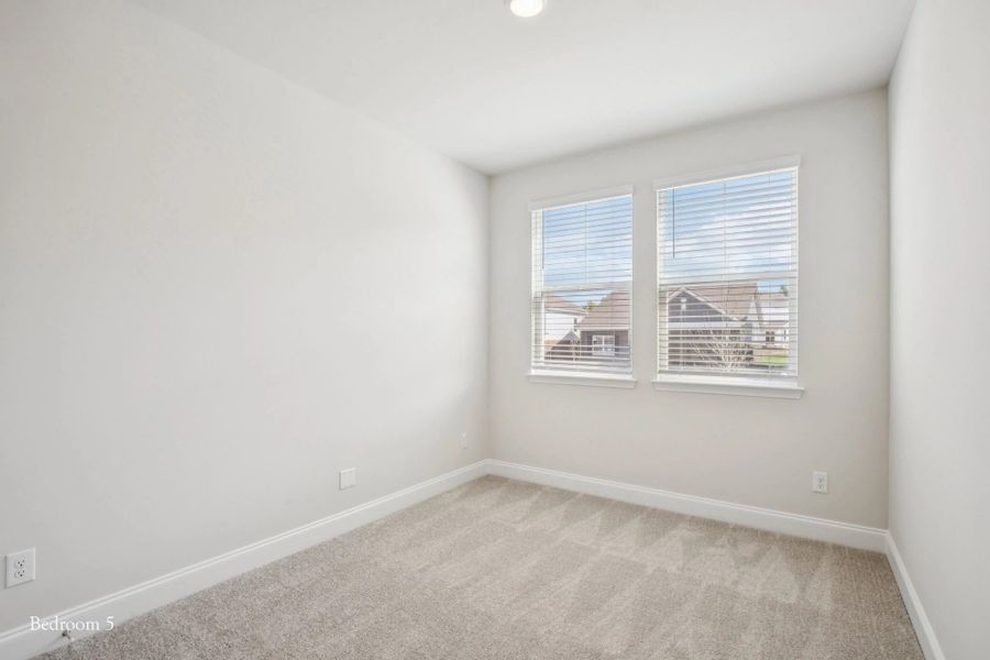 Spacious, unfurnished interior of a new home in Cades Bluff, Lebanon (Image 13).