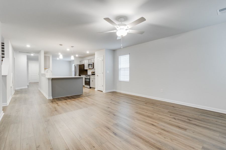 Spacious, unfurnished interior of a new home in Killians Crossing, Blythewood (Image 17).