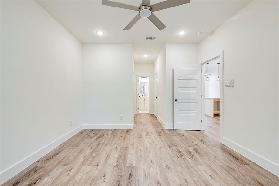 Spacious, unfurnished interior of a new home in , Dallas (Image 12). Spacious, unfurnished interior of a new home in , Dallas (Image 12).