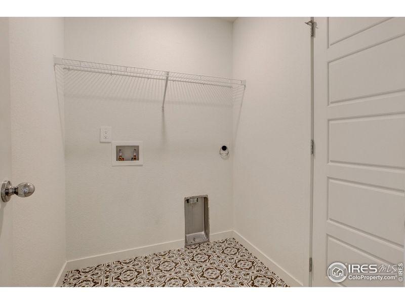 Spacious, unfurnished interior of a new home in , Johnstown (Image 29).