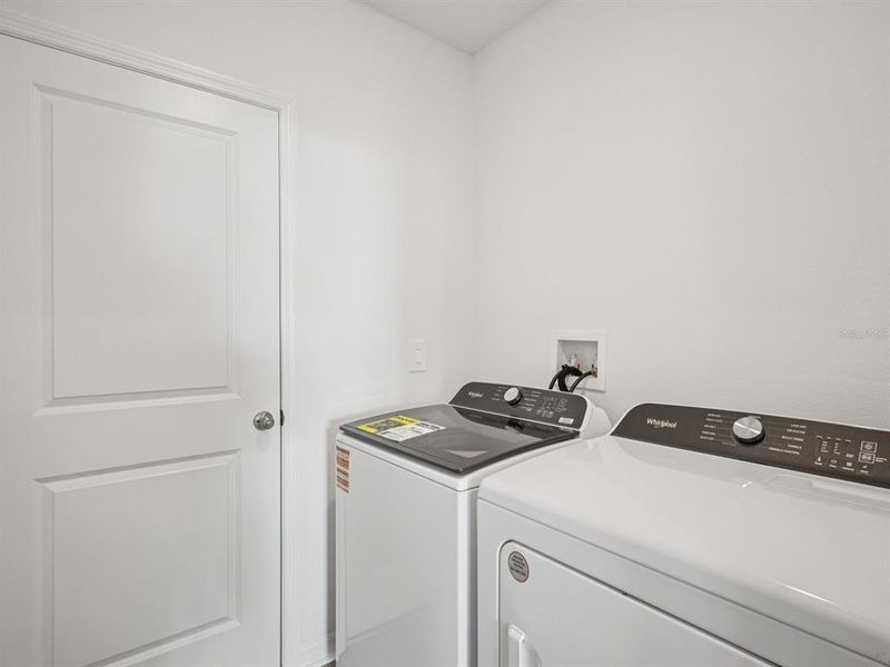 Close-up of interior finishes inside a home in Oakfield Trails - Premier Series, Parrish (Image 16).