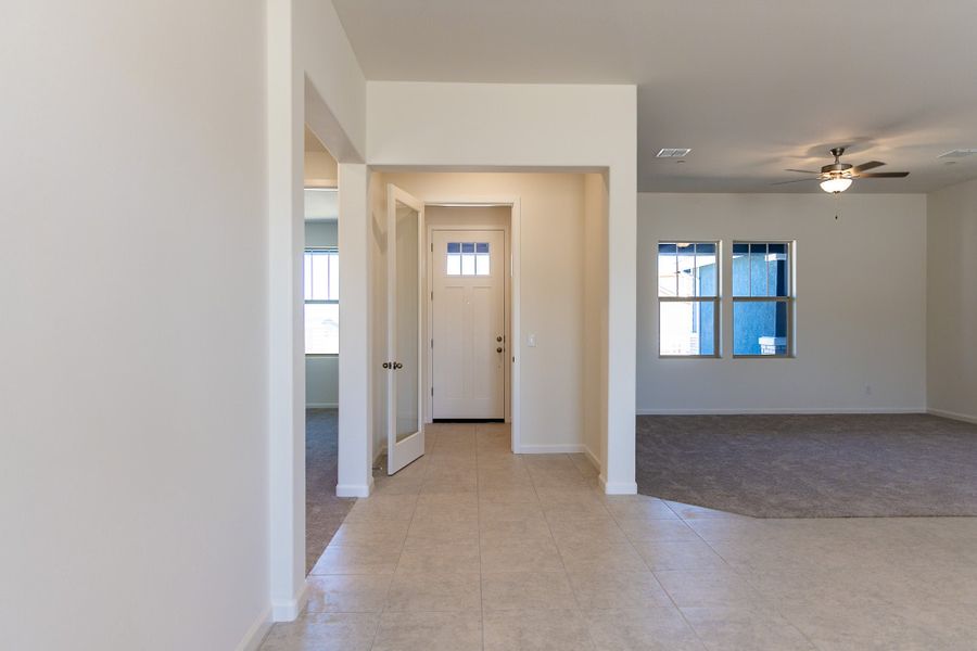 Spacious, unfurnished interior of a new home in Heritage Pointe, Chino Valley (Image 23). Spacious, unfurnished interior of a new home in Heritage Pointe, Chino Valley (Image 23).