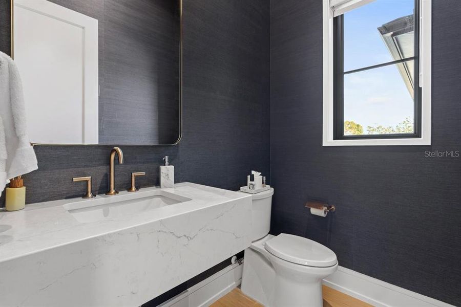 Furnished interior view inside a new home in , Orlando (Image 44).