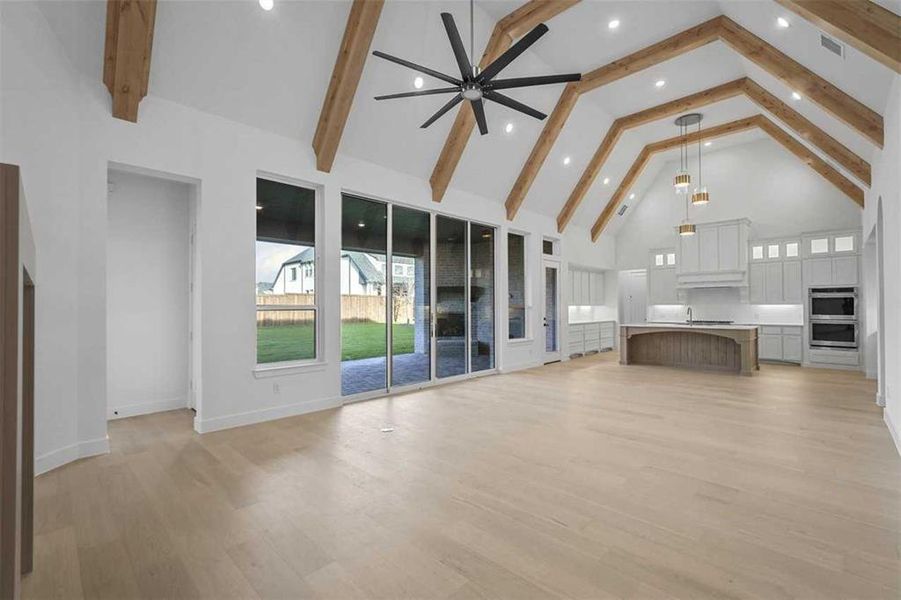 Spacious, unfurnished interior of a new home in Star Trail, Prosper (Image 9).