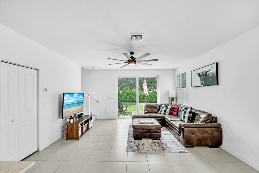 Furnished interior view inside a new home in , Port St. Lucie (Image 6).