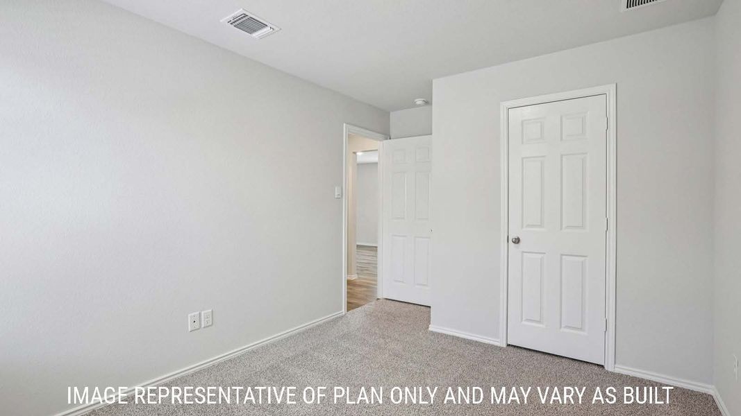 Representative unfurnished interior of a home built from the Caprock by D.R. Horton in Pecan Creek, Temple (Image 27).
