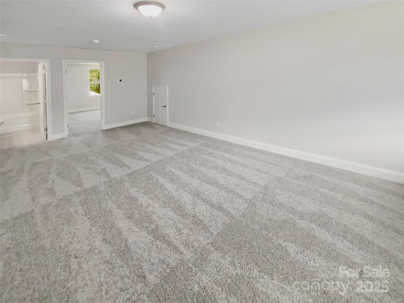 Spacious, unfurnished interior of a new home in Edgewater, Lancaster (Image 20). Spacious, unfurnished interior of a new home in Edgewater, Lancaster (Image 20).