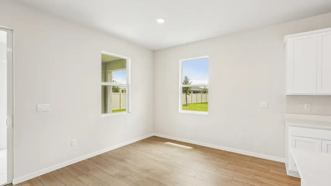 Spacious, unfurnished interior of a new home in Legacy Preserve, Parrish (Image 12).